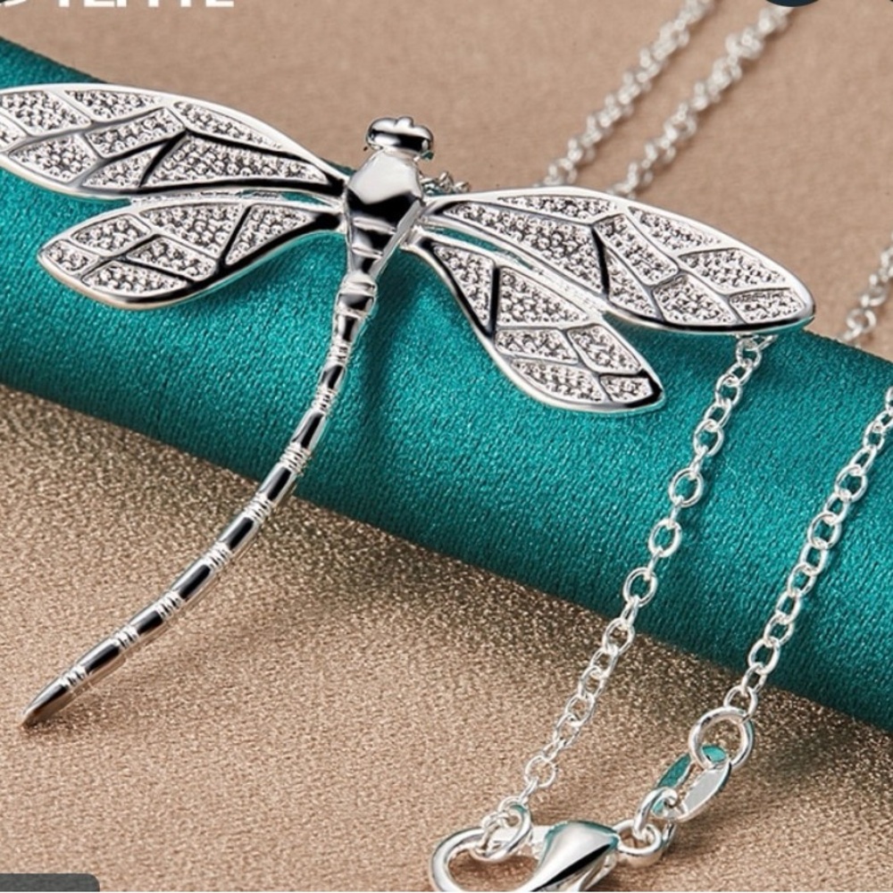 Elegant 925  Silver Dragonfly Pendant Necklace